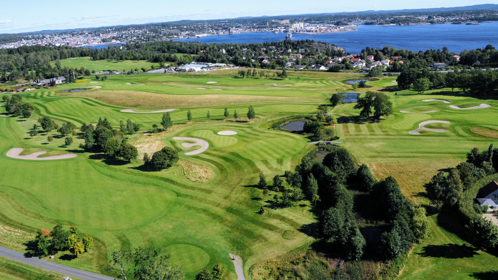 Featured image for “Larvik Golfklubb”