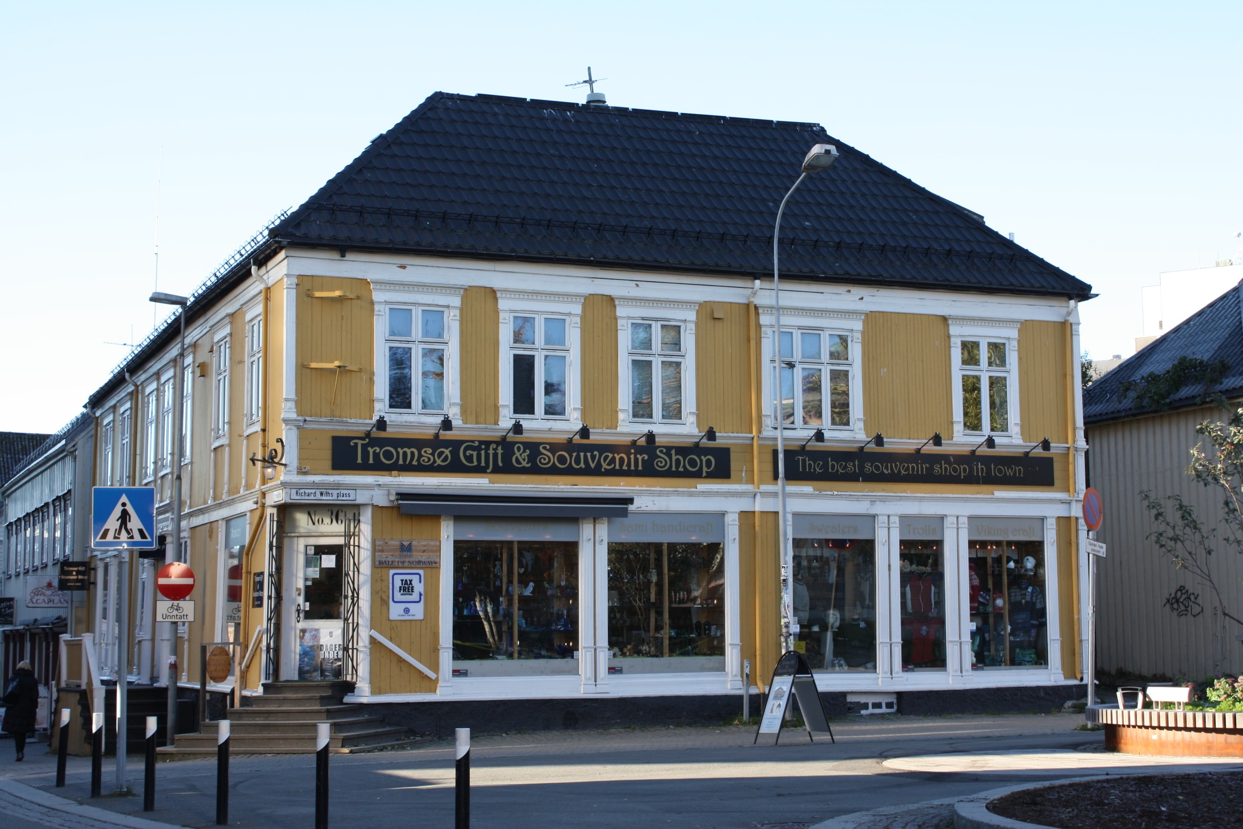 Featured image for “Tromsø Gift & Souvenir Shop”