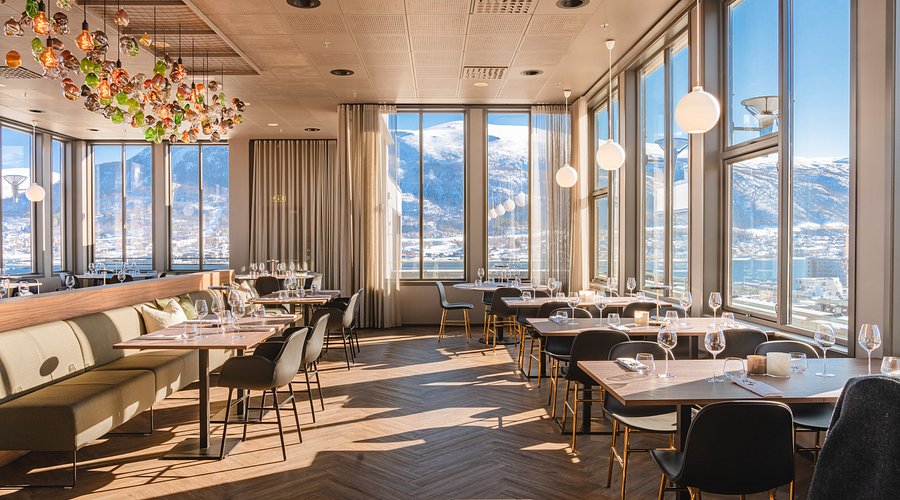 Featured image for “De Tre Nonner Sky Bar & Restaurant”
